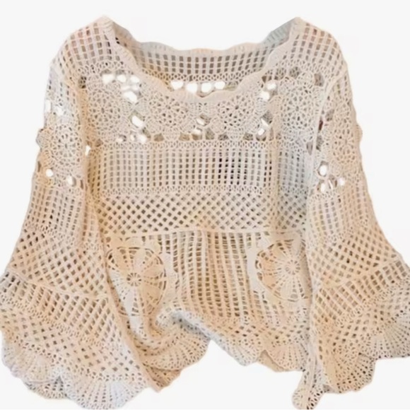 A-Z Tops - Cream Crochet Bell Sleeve Top Boutique Branded AZ